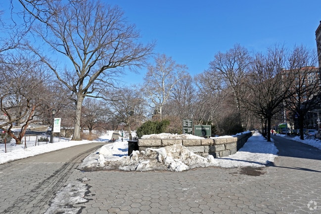 Photo - 393 West End Ave