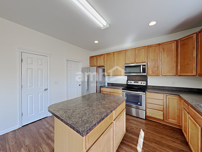 Photo - 9015 Goldfields Dr