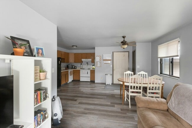 Photo - 271 Shannon Ct Unit 1