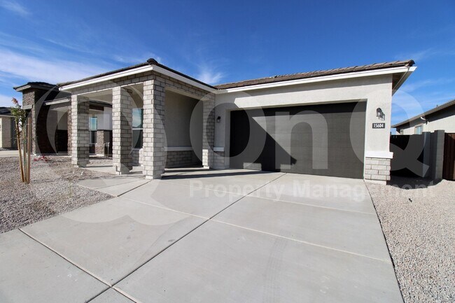 Building Photo - 15604 W Smoketree Dr