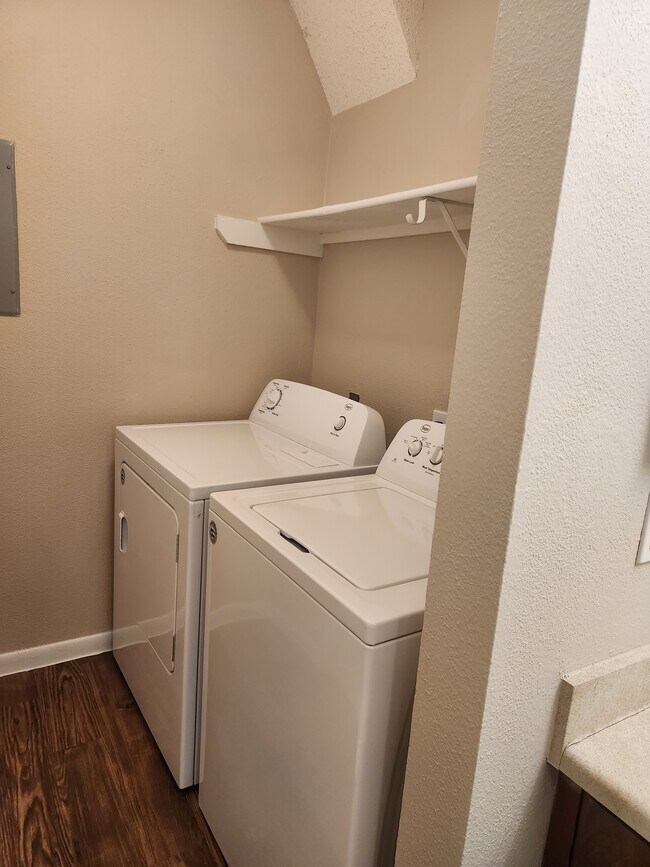 Full Size Washer/Dryer