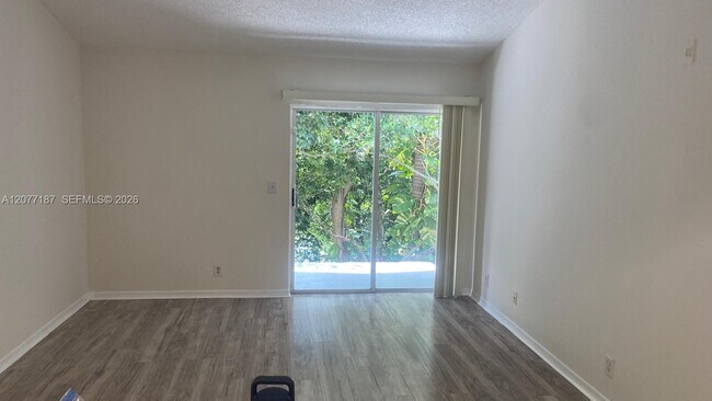 3985 W McNab Rd Unidad A312