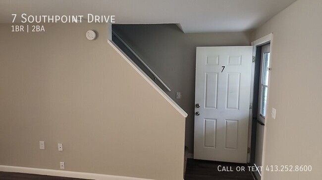 Photo - 7 Southpoint Dr