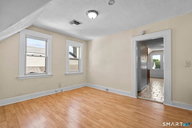 Photo - 286 Exchange St Unit 3rd Flr