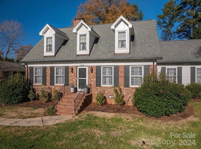Building Photo - 3030 Courtland Dr
