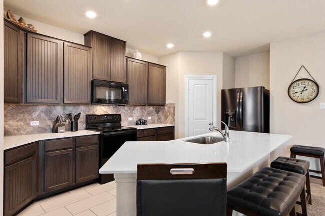 Photo - 2471 Sunrise Rd