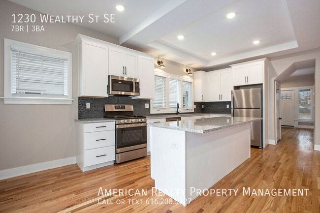 Photo - 1230 Wealthy St SE