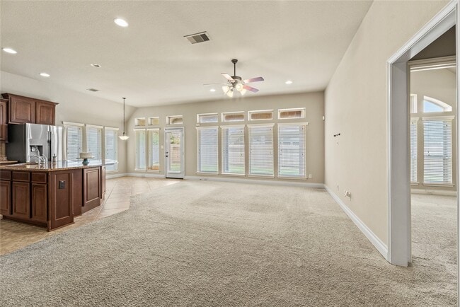 Building Photo - 5335 Stoneridge Ct Rental