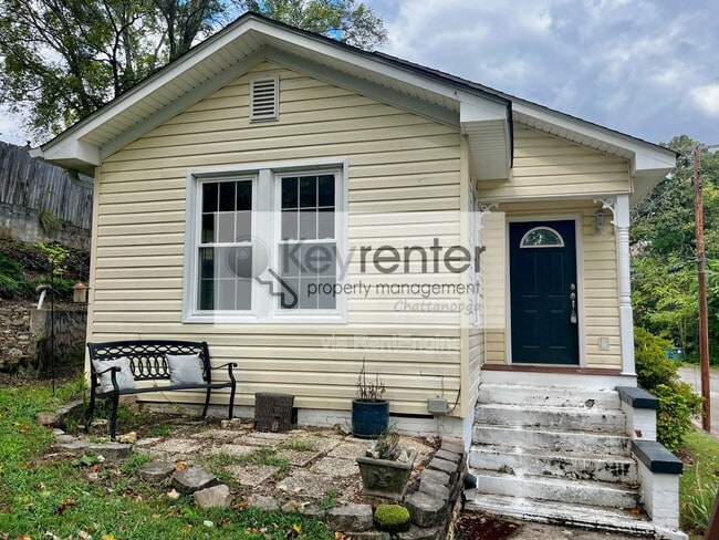 Photo - 904 Boylston St