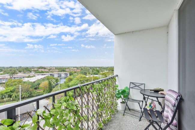 Photo - 1800 N Andrews Ave