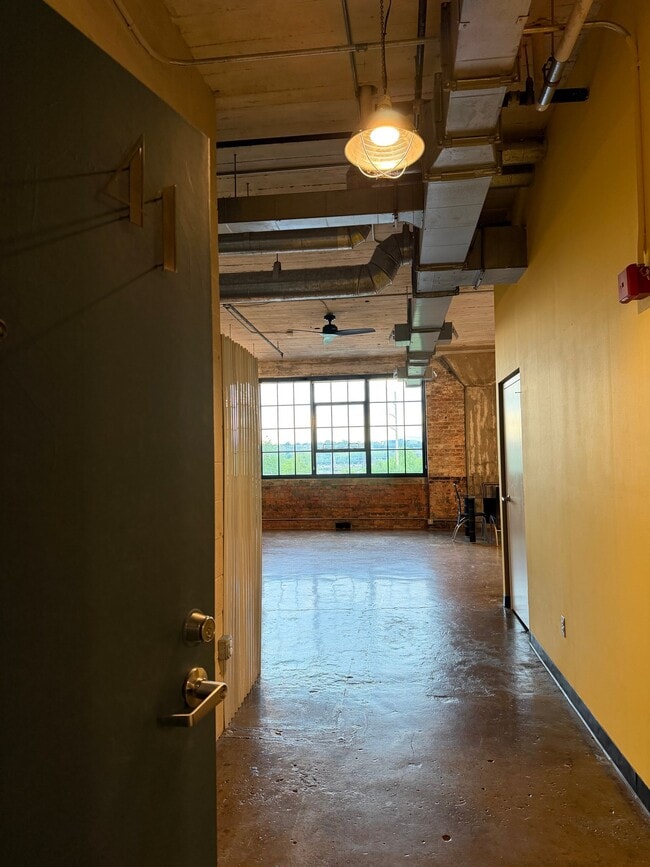 Photo - 201 Hull St Unidad Apt 41