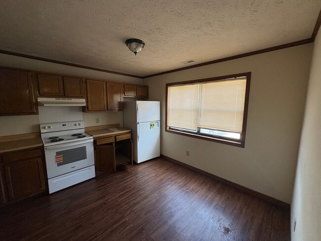 Photo - 5925 Labonte Dr