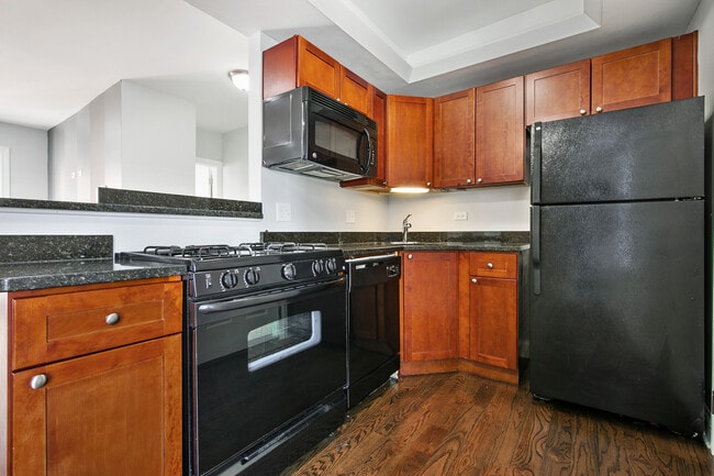 Photo - 7724 N Ashland Ave Unit F2