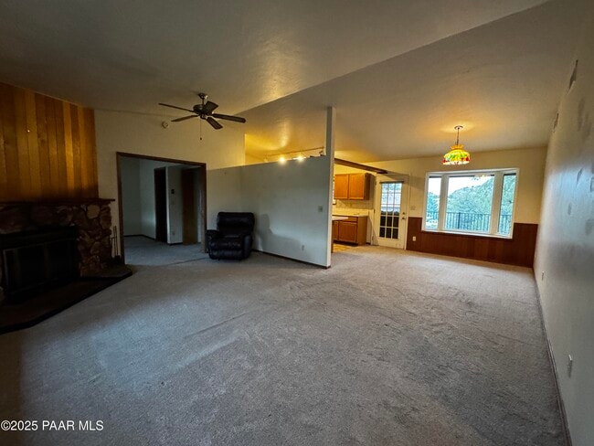 Photo - 152 N Equestrian Way