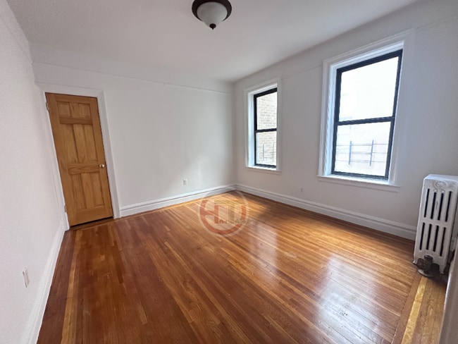 Photo - 2860 Buhre Ave Unit 4V