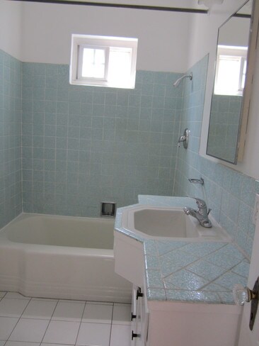 2517 34th St Unit 2517