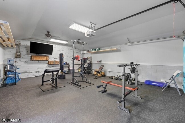 Photo - 840 Jung Blvd W