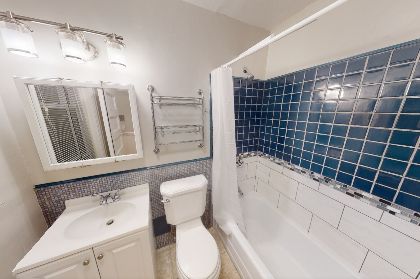 Photo - 906 Massachusetts Ave Unidad 8