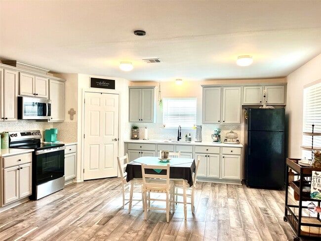 Photo - 4810 Pecan Ln