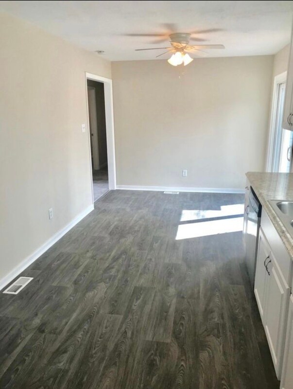 Photo - 3511 Colonnade Dr