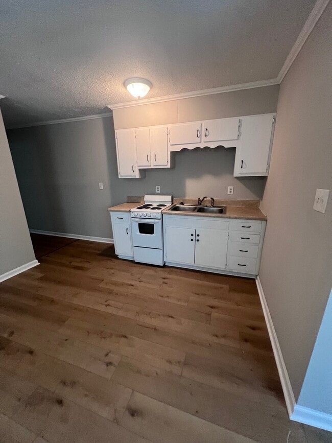 Photo - 182 North St Unit 200