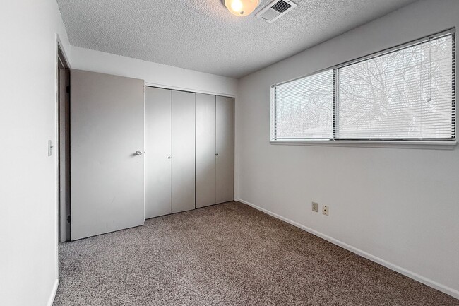 Photo - Avalon Court Apartments