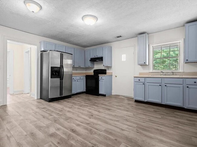 192 Old Carrollton Rd Unit 192 Old Carollton Rd