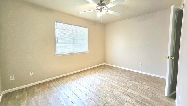 Photo - 7011 Biton Dr