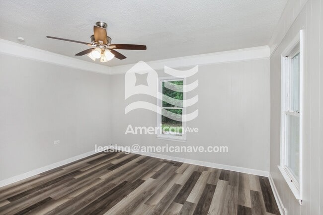 Photo - 2303 Haile St
