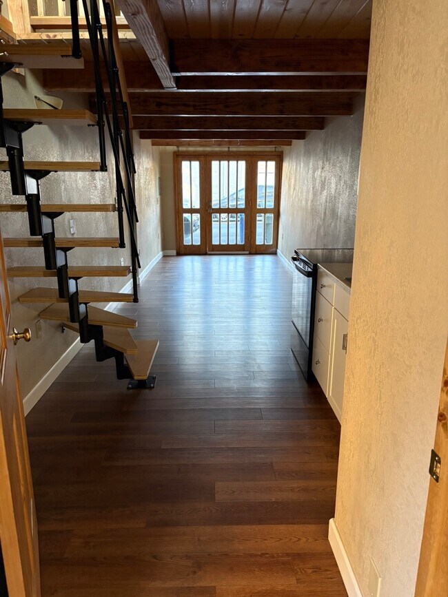 Photo - 79 S Ione St