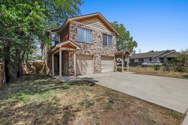 Photo - FREE MONTHS RENT WITH MOVE IN BEFORE END O...