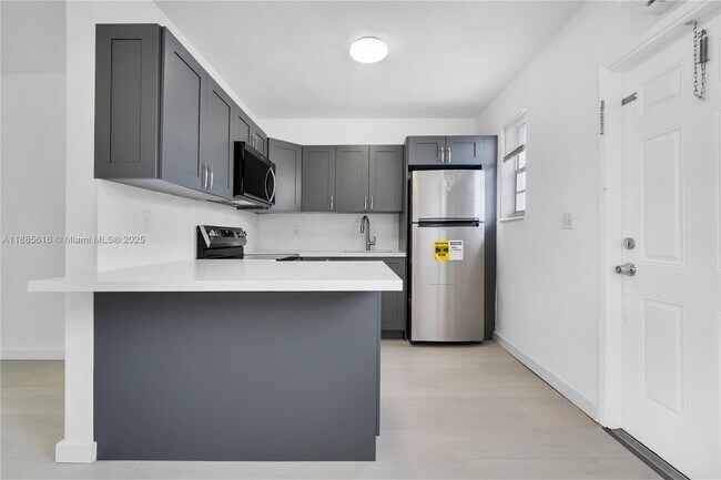 Photo - 15991 NE 18th Pl Unidad 2