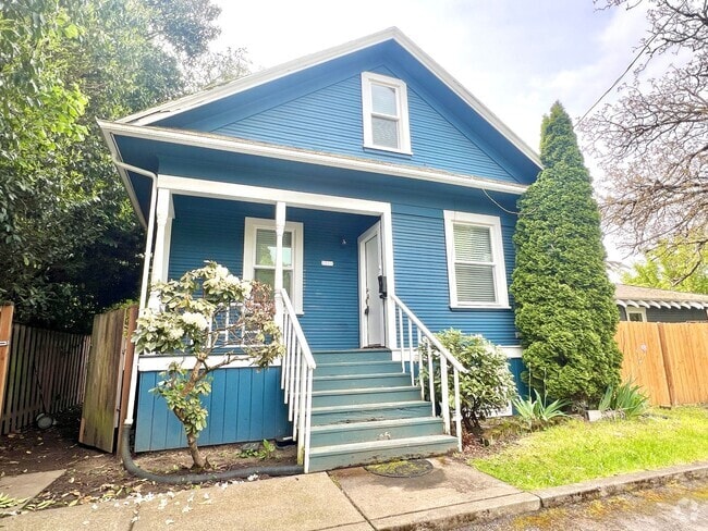 Building Photo - Reed Neighborhood Beautifully Renovated 3-... Rental