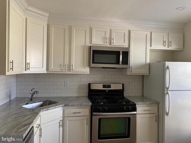 Photo - 14 Harris Ct