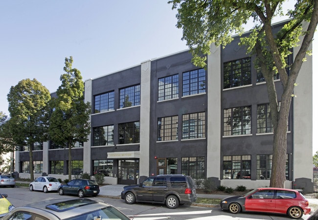 Junior House Lofts