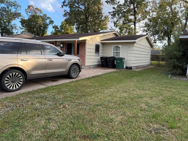 Photo - 7626 Rhobell St