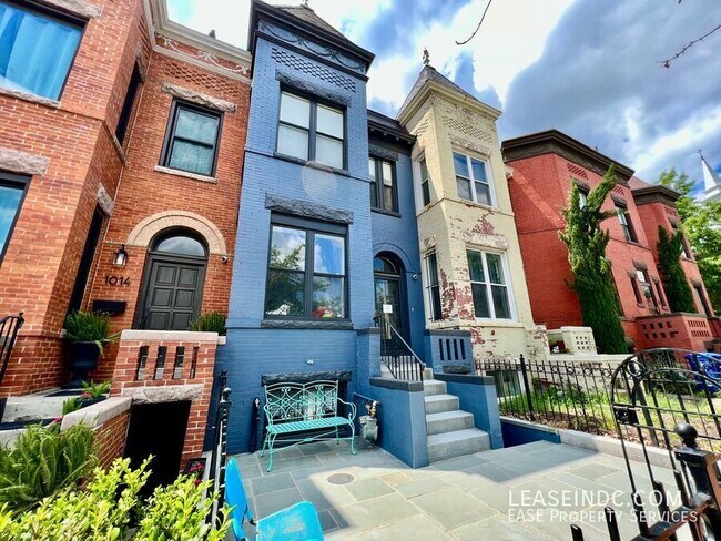 Building Photo - 1016 11th St NE Rental