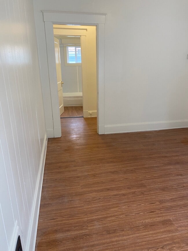 Photo - 1629 Grantwood Ave