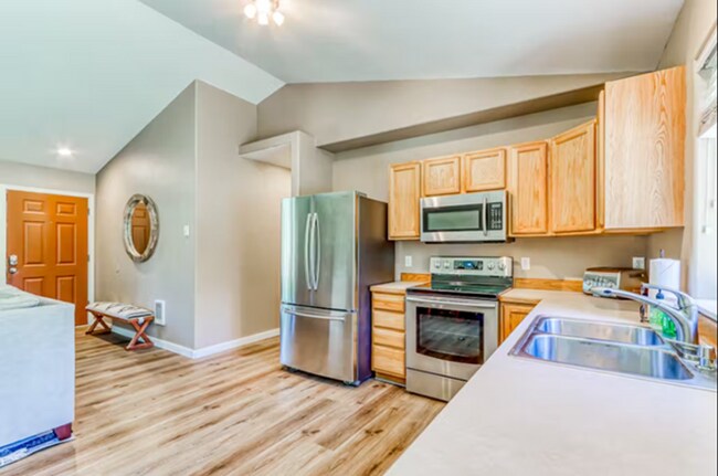 Photo - Fabulous Three Rivers Home on 1/2 acre!