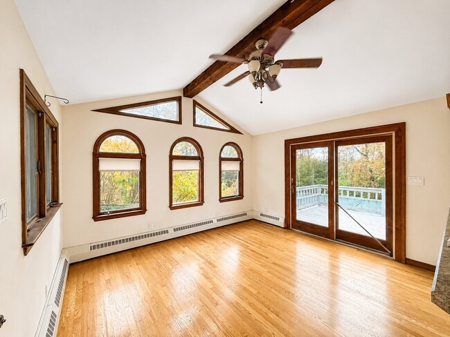 Photo - 35 Fox Hill Rd