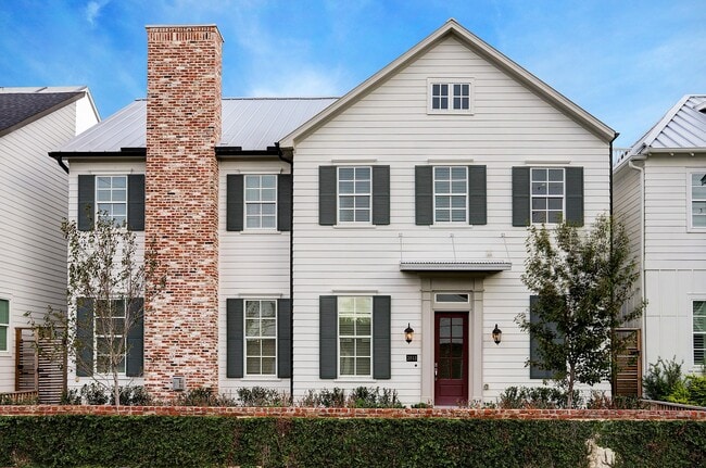 Building Photo - 2512 Hollister St