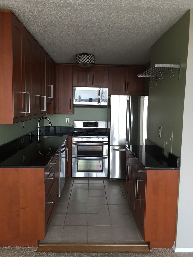 Photo - 5225 Pooks Hill Rd Unit 1815N