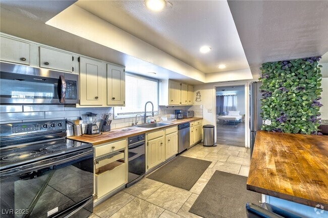 Building Photo - 1489 Santa Anita Dr Rental