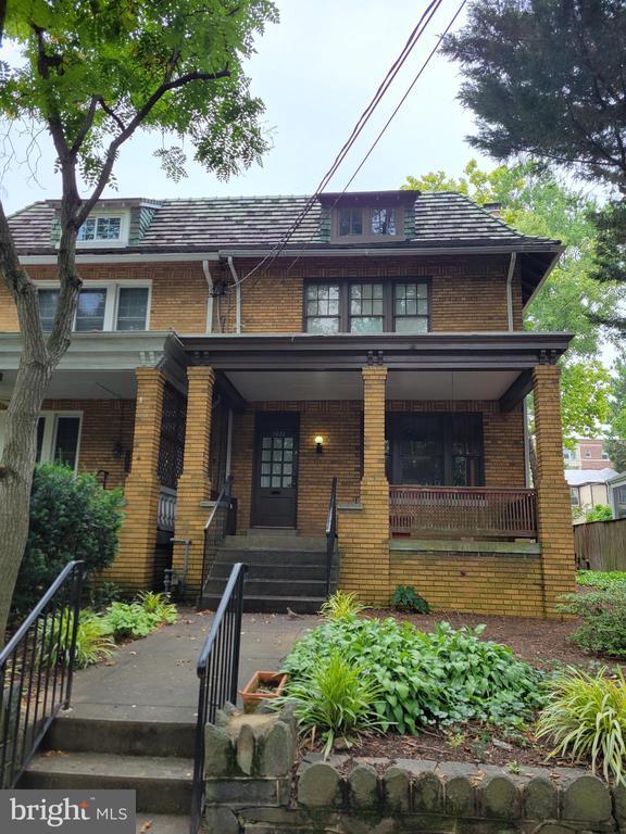 Photo - 3822 Veazey St NW House