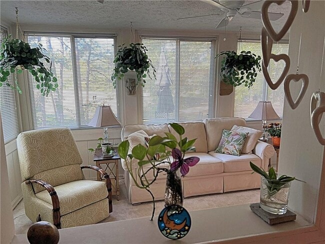 Photo - 141 Elysian Way NW