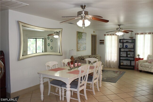 Photo - 1025 NE Van Loon Ln