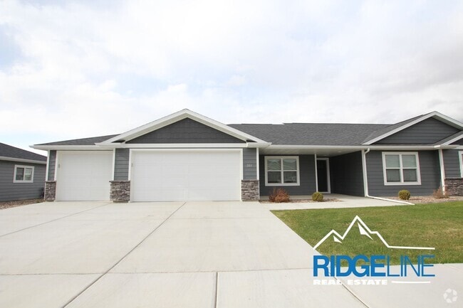 Building Photo - Newer Built Townhome Ready for Lease!