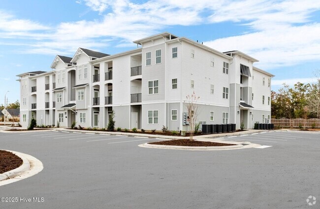 Building Photo - 5630 Lucas Ct Unit 201 Rental