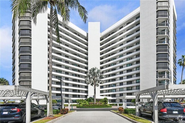 Building Photo - 8800 S Ocean Dr Unit 609 Rental