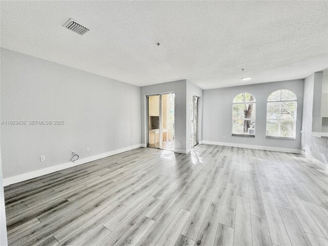 Photo - 120 Jacaranda Country Club Dr Unit 101